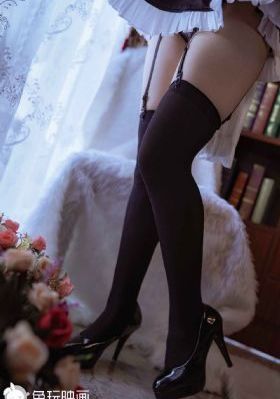 欧美大胆美女图片_BD英语超清免费观看